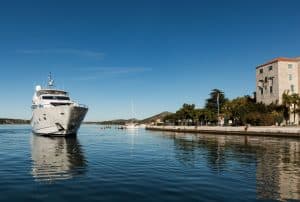 Superyacht Sunseeker 105 M/Y BABY